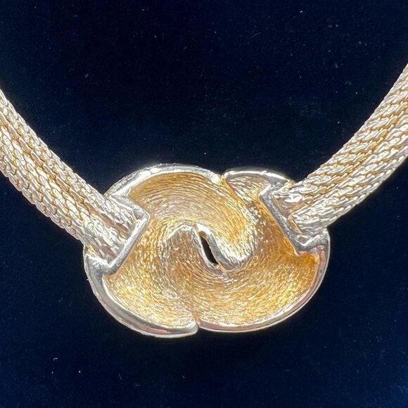 RARE 1980’s Vintage Christian Dior Love Knot Necklace & Earrings - Picture 6 of 10